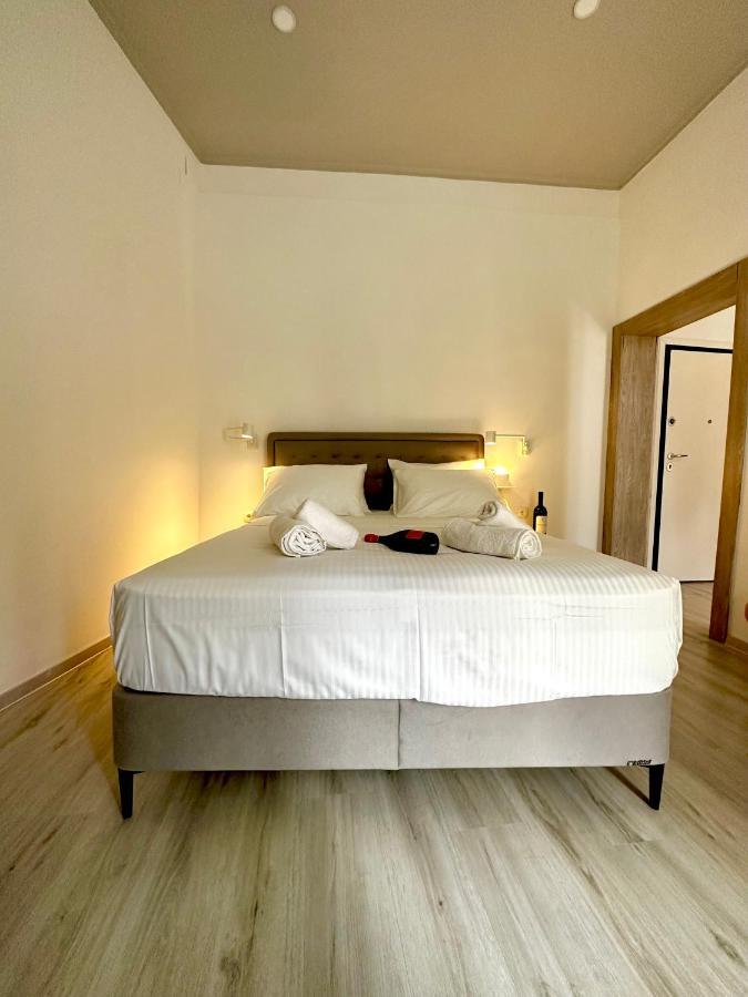 Travelers Luxury Suites, Studios & Apartments Corfu  Exteriör bild