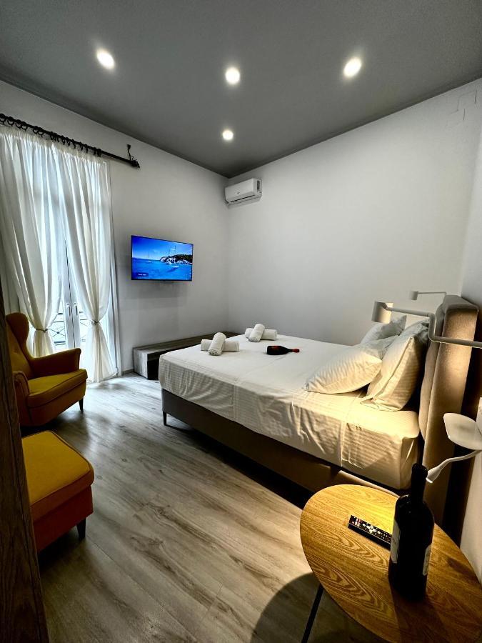Travelers Luxury Suites, Studios & Apartments Corfu  Exteriör bild