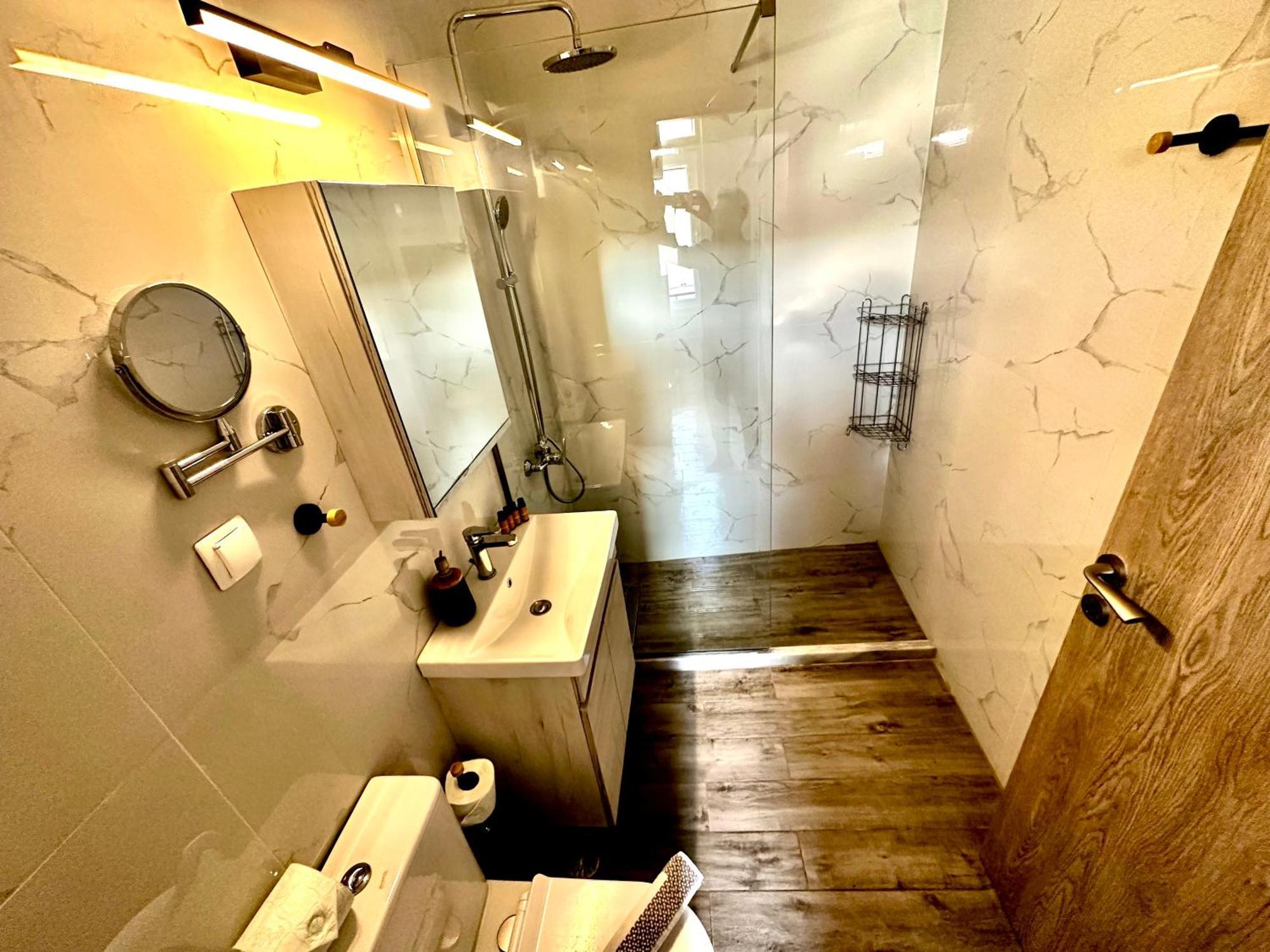 Travelers Luxury Suites, Studios & Apartments Corfu  Exteriör bild