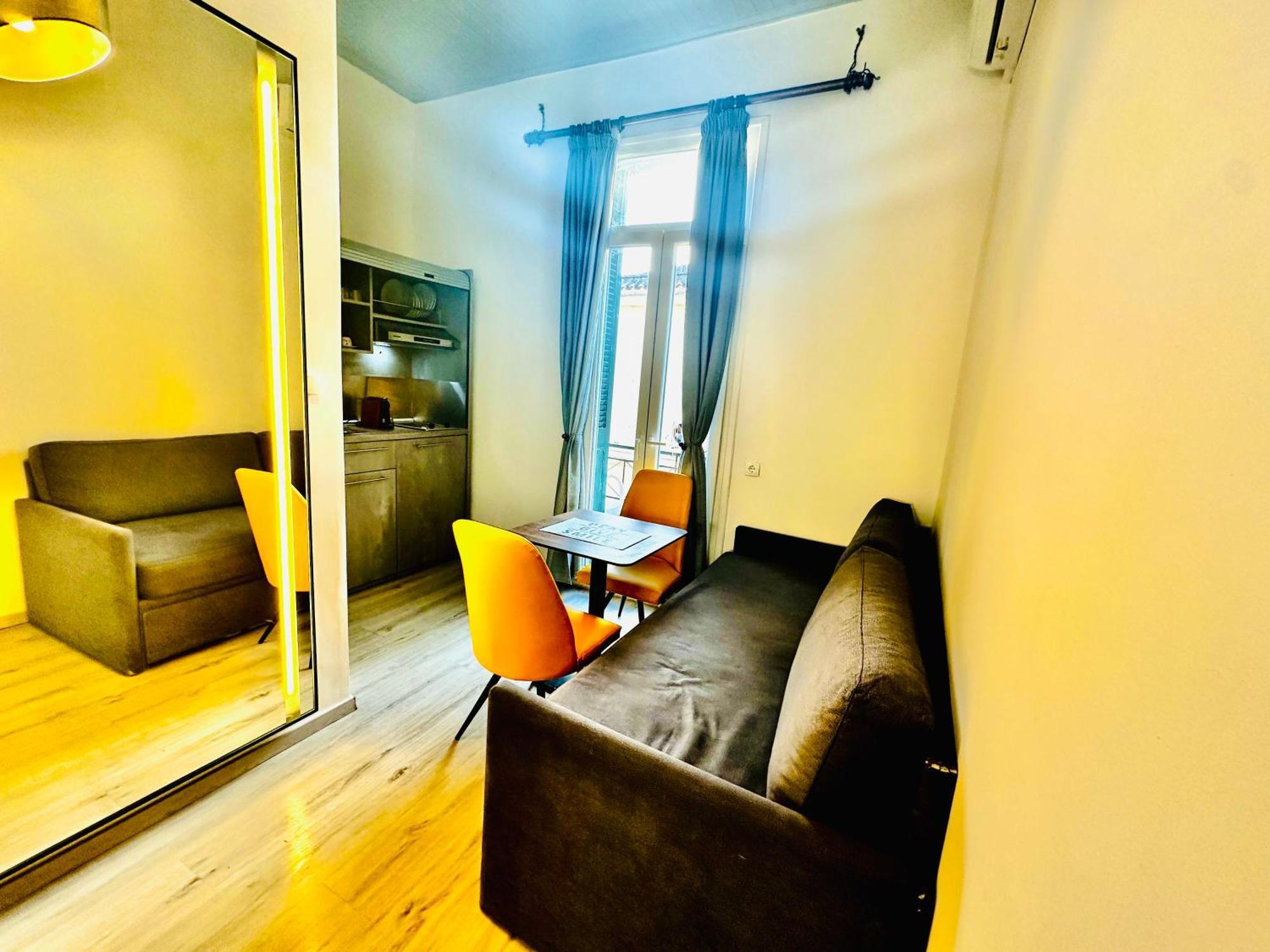 Travelers Luxury Suites, Studios & Apartments Corfu  Exteriör bild