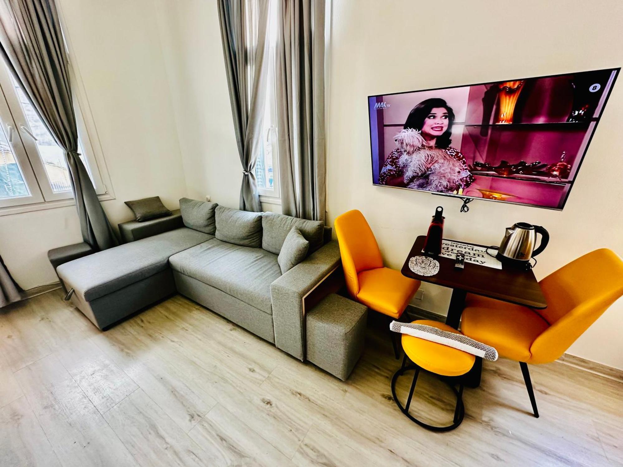 Travelers Luxury Suites, Studios & Apartments Corfu  Exteriör bild